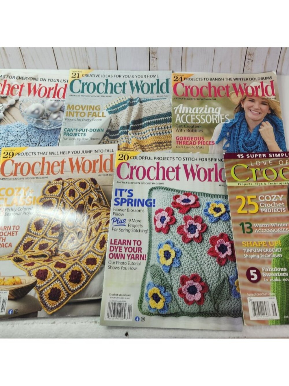 Lot of 6 Crochet Magazines Love of Crochet 2014 & Crochet World 2021 2022